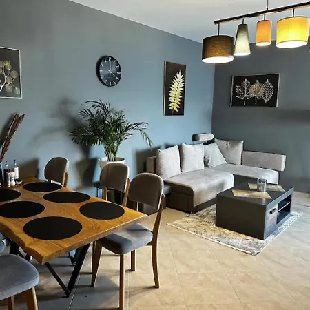 Eva - Panoramic Penthouse Apartment